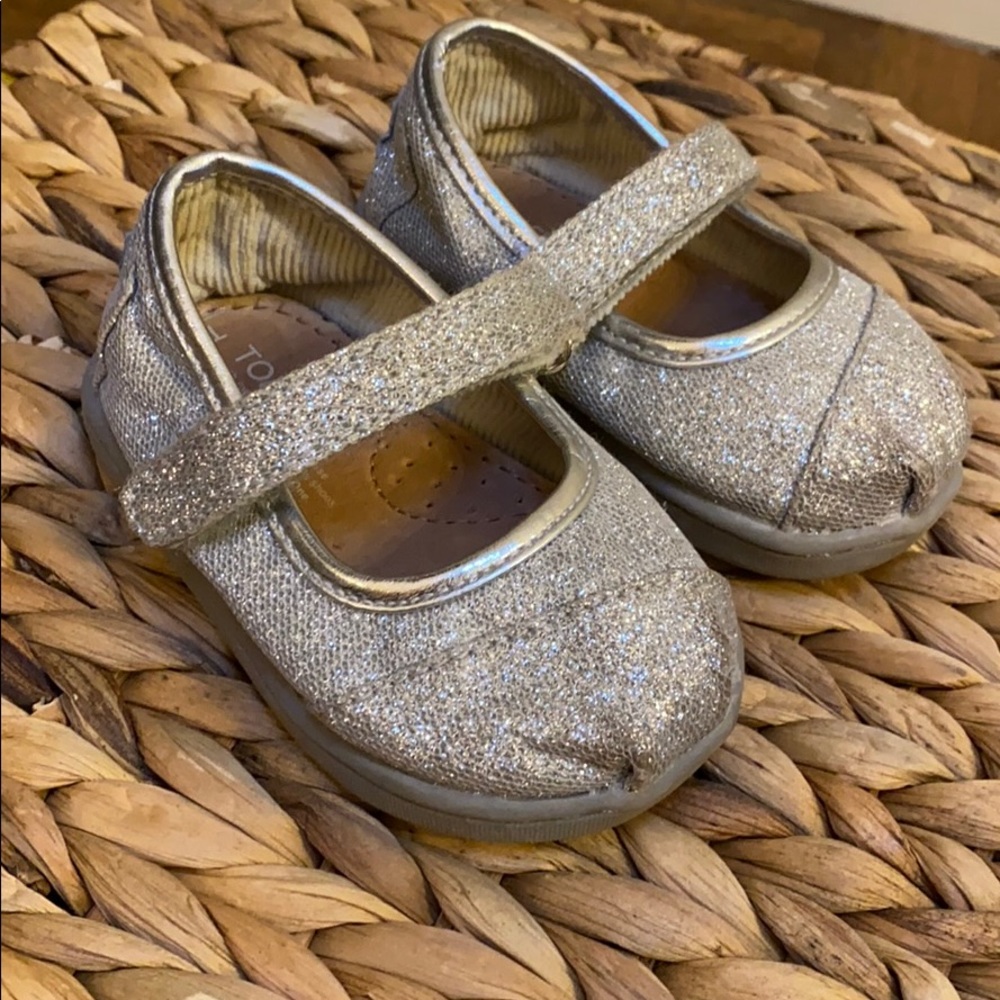 Mary Jane Silver Glimmer Toms